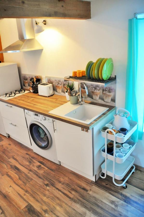 شقة Cozy Mini House With Beautiful Views Eygliers المظهر الخارجي الصورة